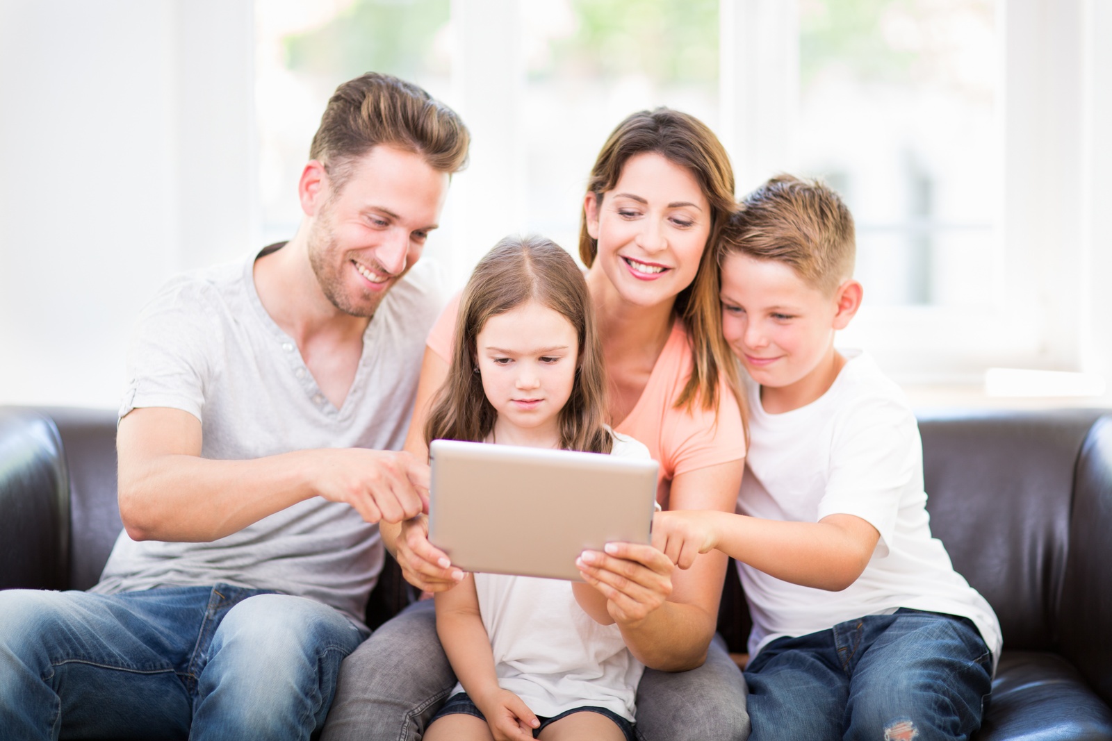 Answers to Your Questions About Mobile and Internet Plans in UAE